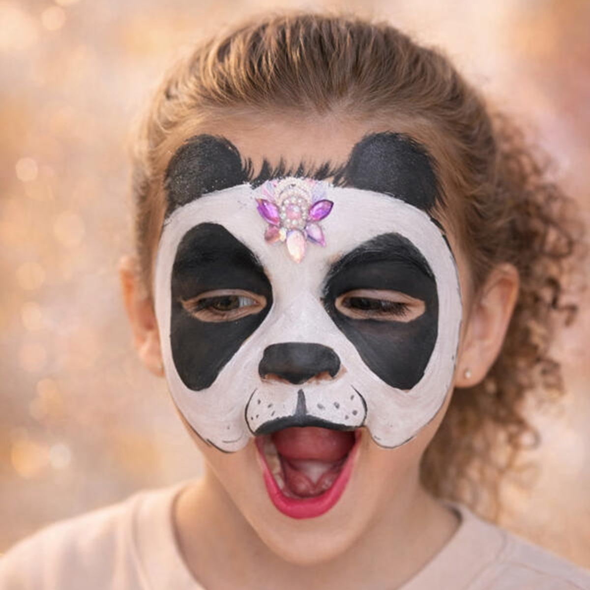 Panda facepainting